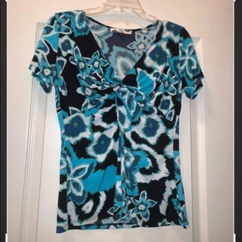 Lily Floral Wrap Shirt EUC M